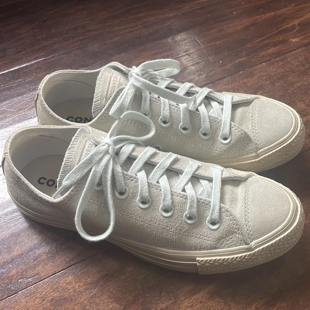 Converse Cream Low-Top Sneakers